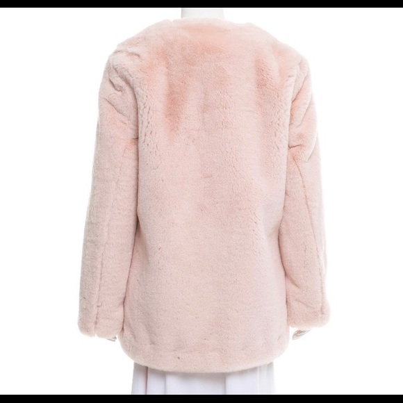 APPARIS-NWT Light Pink Oversized Fluffy Coat - Picture 14 of 15